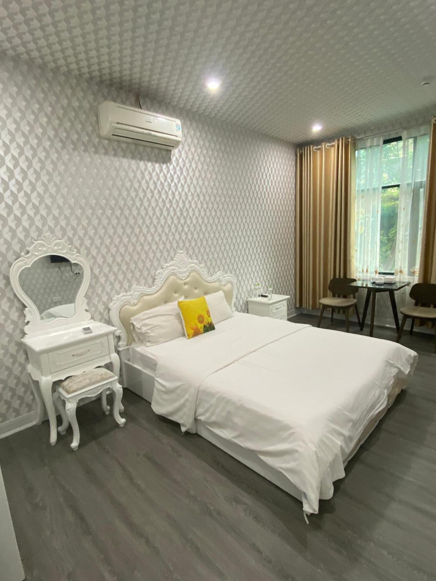 Khách sạn Hướng Dương Hanói Exterior foto