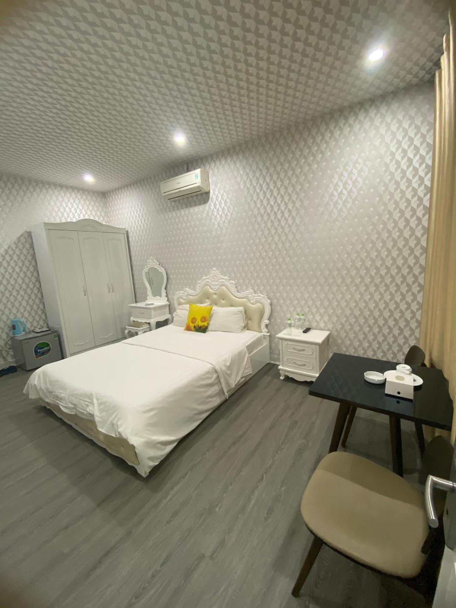 Khách sạn Hướng Dương Hanói Exterior foto